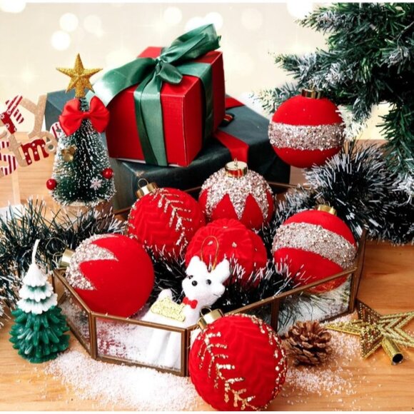 Set Of 12 Red & Gold Christmas Tree Ornaments - Picture 4 of 7